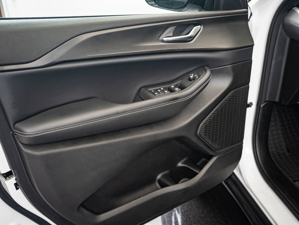 2023 Jeep Grand Cherokee Altitude photo 21