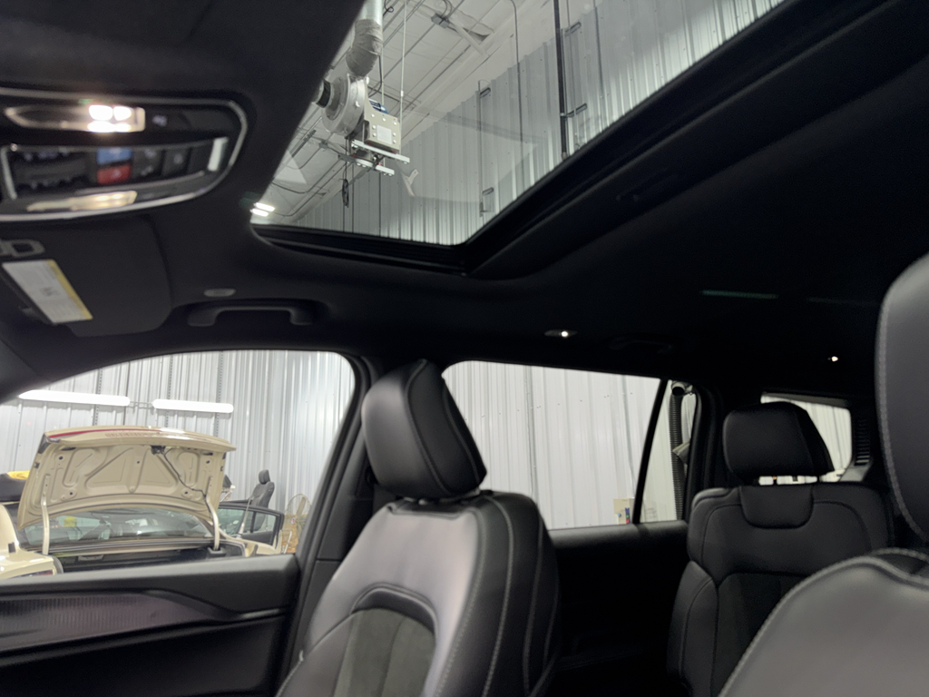 2025 Jeep Grand Cherokee Altitude X photo 6