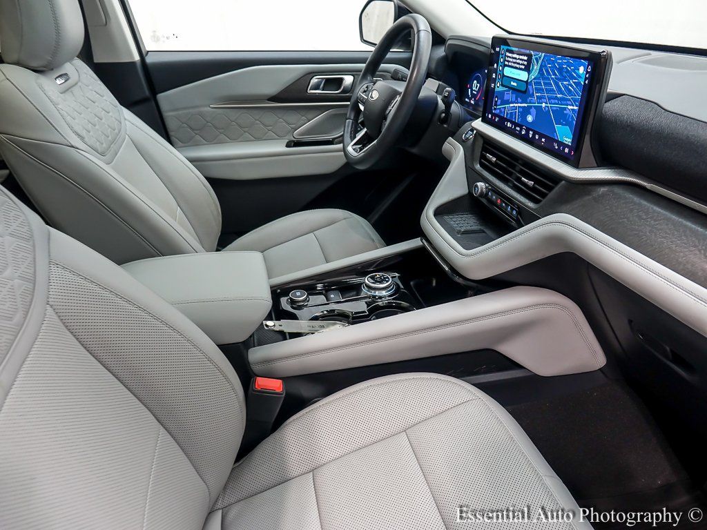 2025 FORD EXPLORER - Image 28