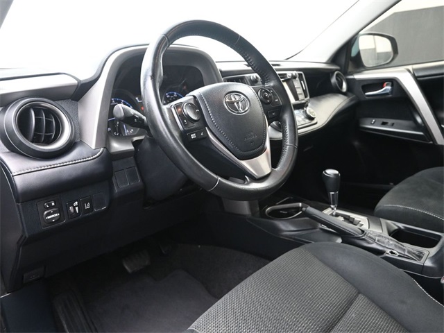 2018 Toyota RAV4 XLE photo 7