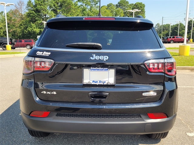 2024 Jeep Compass Latitude photo 9
