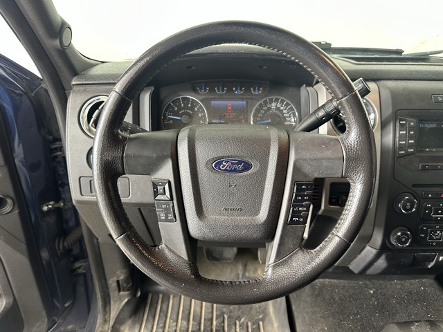 2014 Ford F-150 XLT photo 2