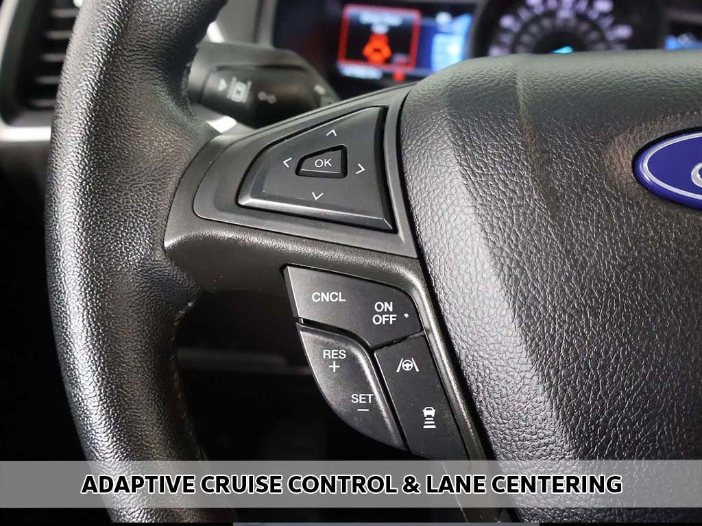 2022 Ford Edge SEL photo 4