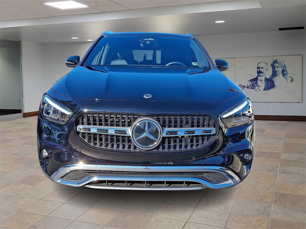 2025 Mercedes Benz GLA 250 4MATIC photo 2