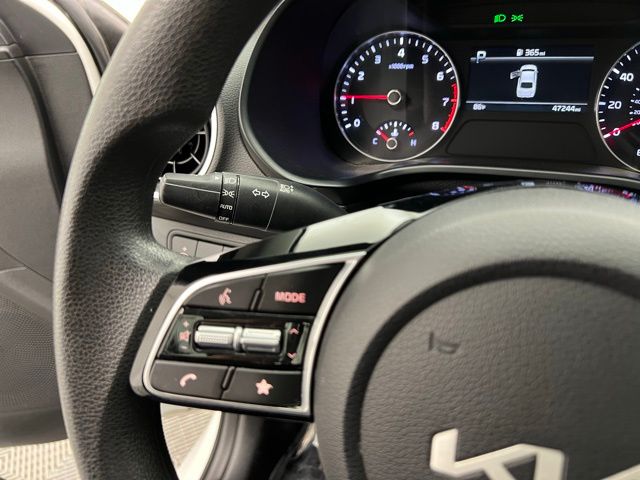 2024 Kia Forte LXS photo 10
