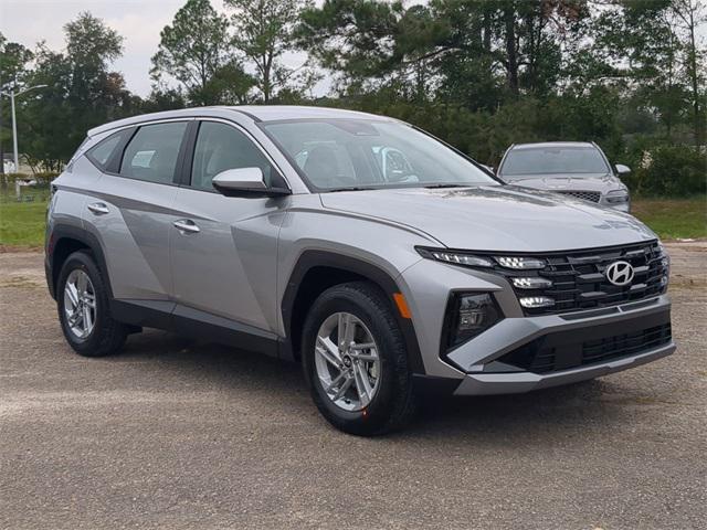 2025 Hyundai Tucson SE photo 3