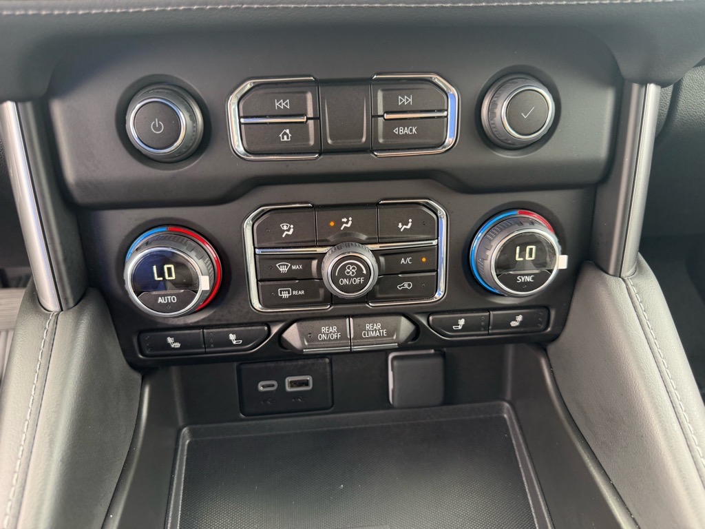 2024 Chevrolet Tahoe LT photo 26