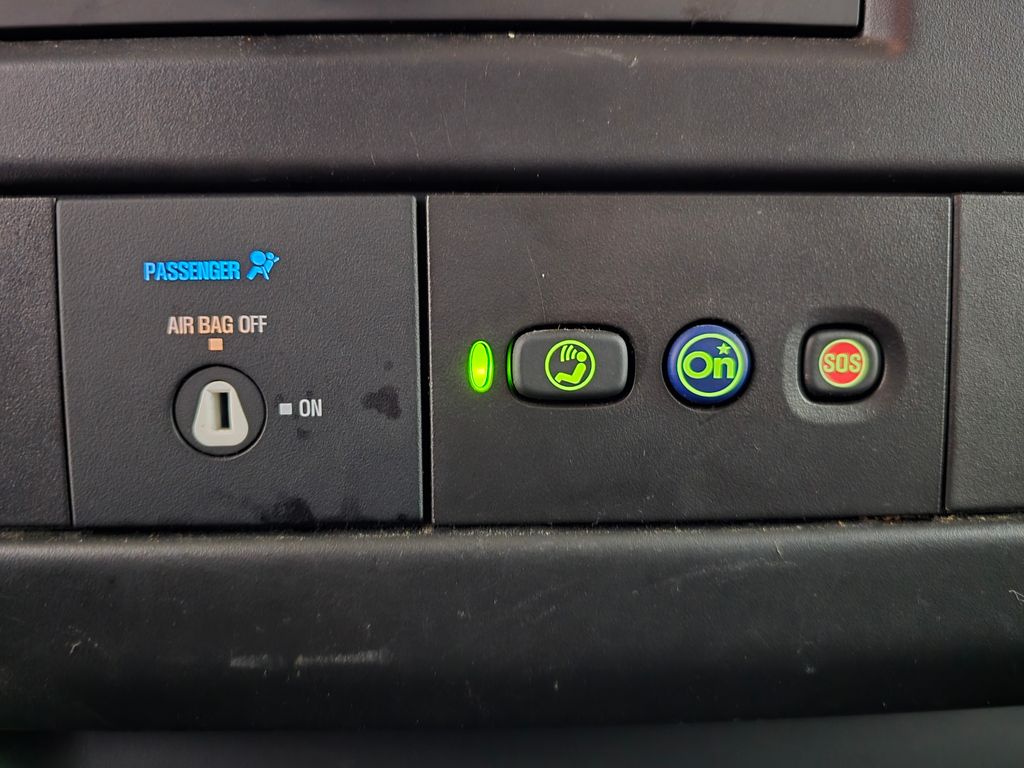 2022 Chevrolet Express 3500 LS photo 12