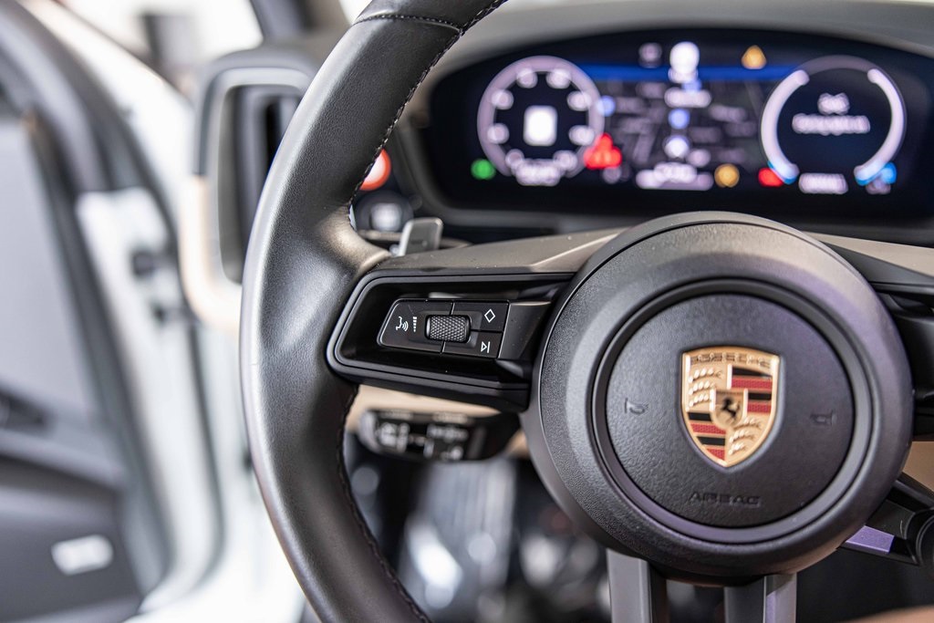 2025 PORSCHE CAYENNE - Image 25