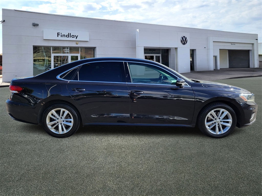 2020 Volkswagen Passat 2.0T SE photo 2