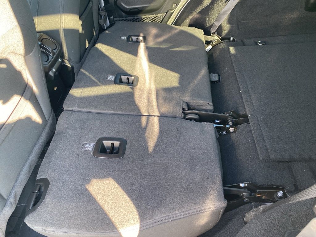 2020 Jeep Wrangler Unlimited Sport S photo 35