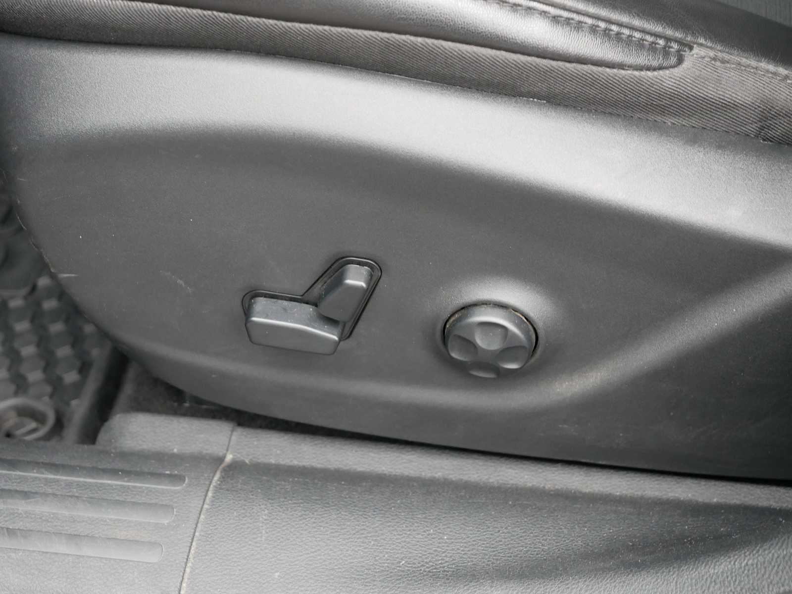 2021 Jeep Cherokee Trailhawk photo 3