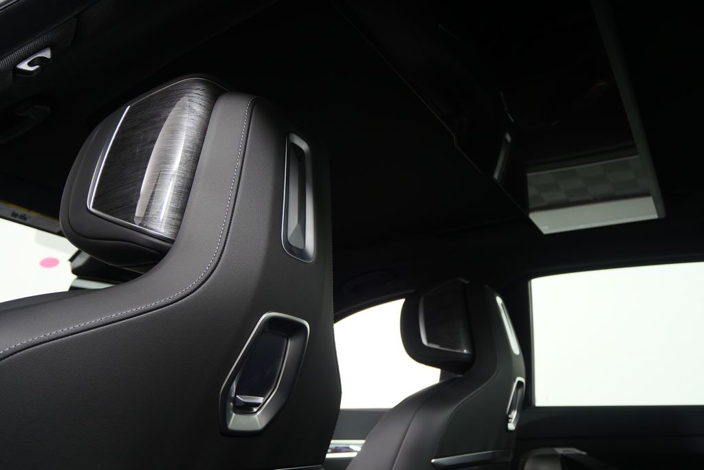 2025 Bmw 740i photo 17