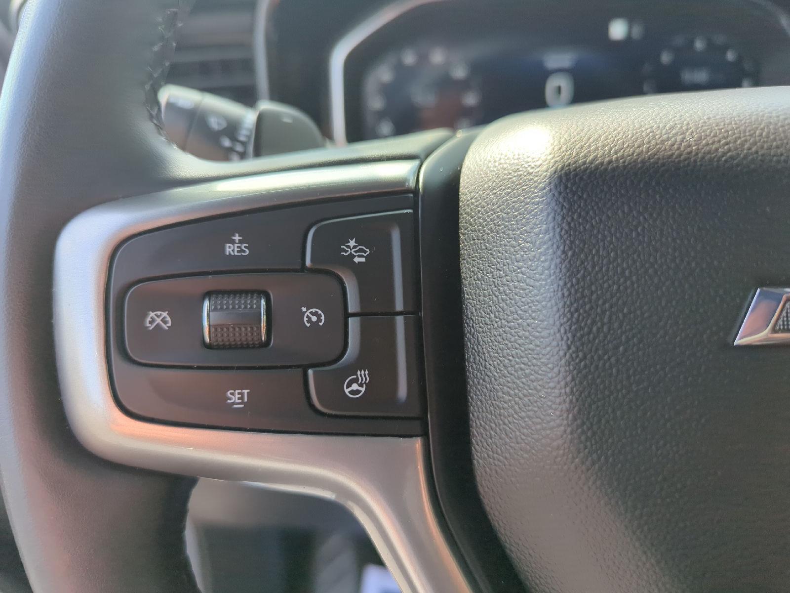2023 Chevrolet Silverado 1500 RST photo 14