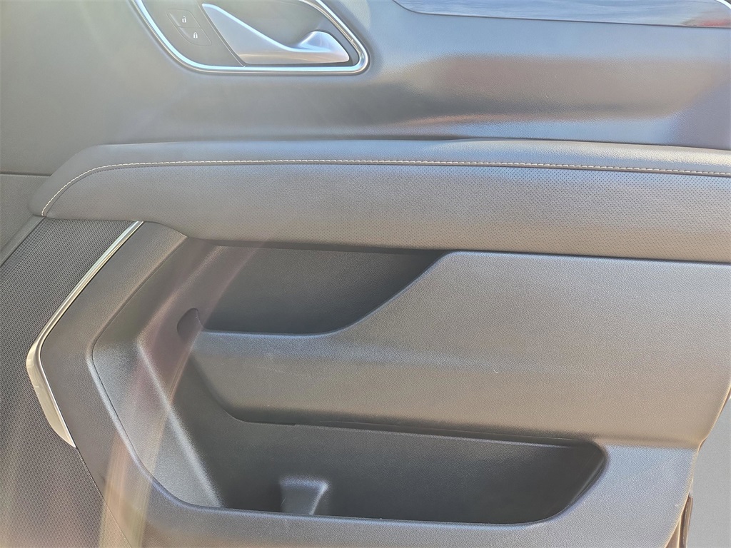 2022 Gmc Yukon XL SLT photo 22