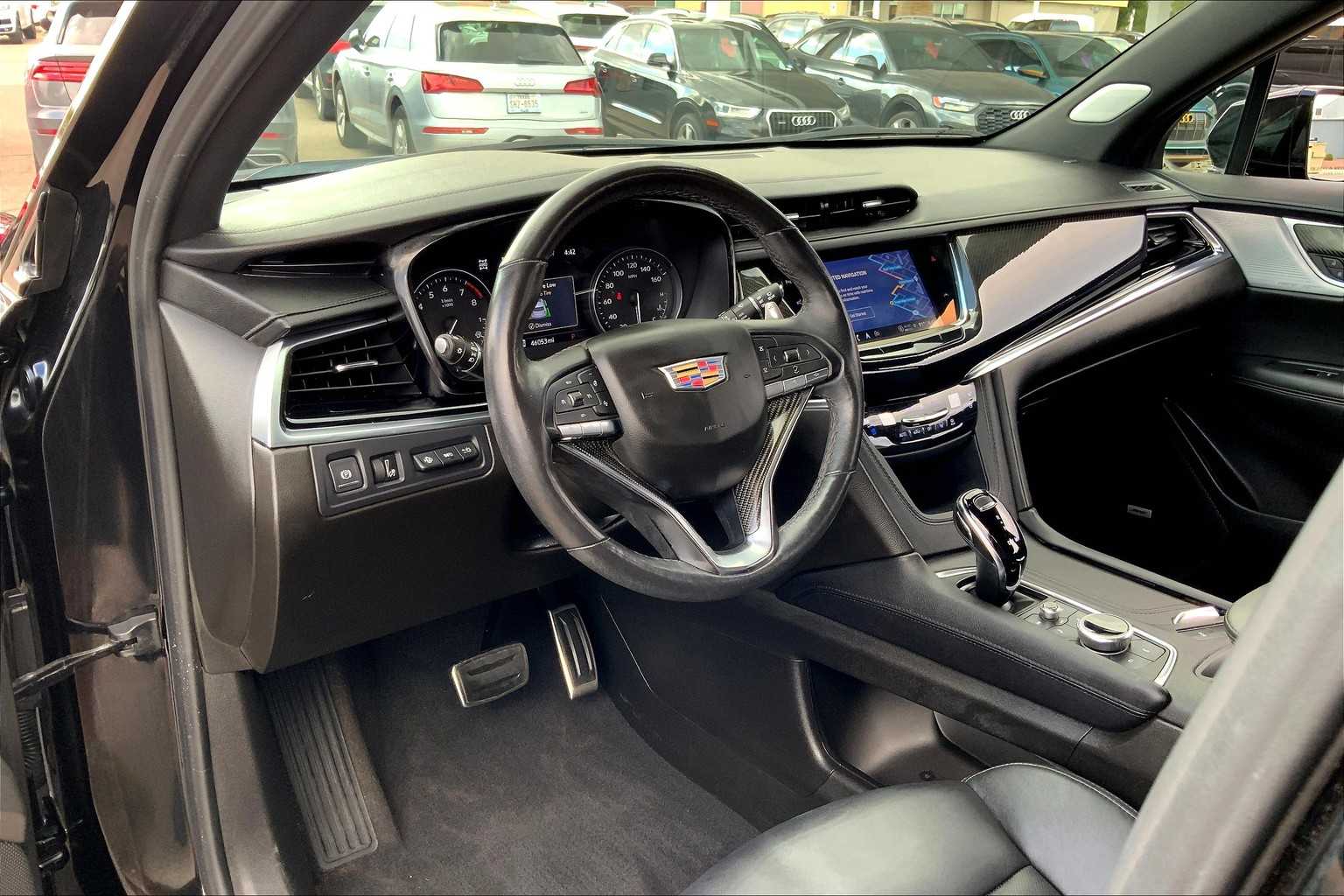 2023 Cadillac XT6 Sport photo 16