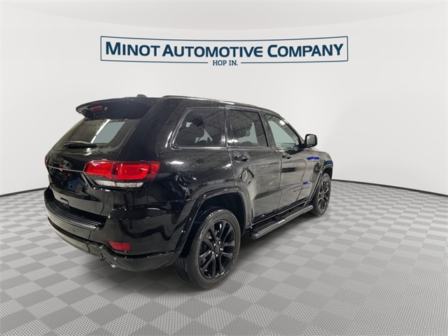 2021 Jeep Grand Cherokee Laredo X photo 4