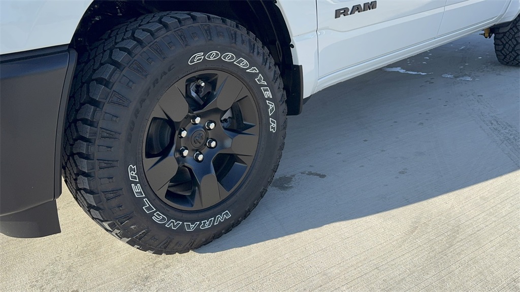 2026 Ram 1500 Warlock photo 9