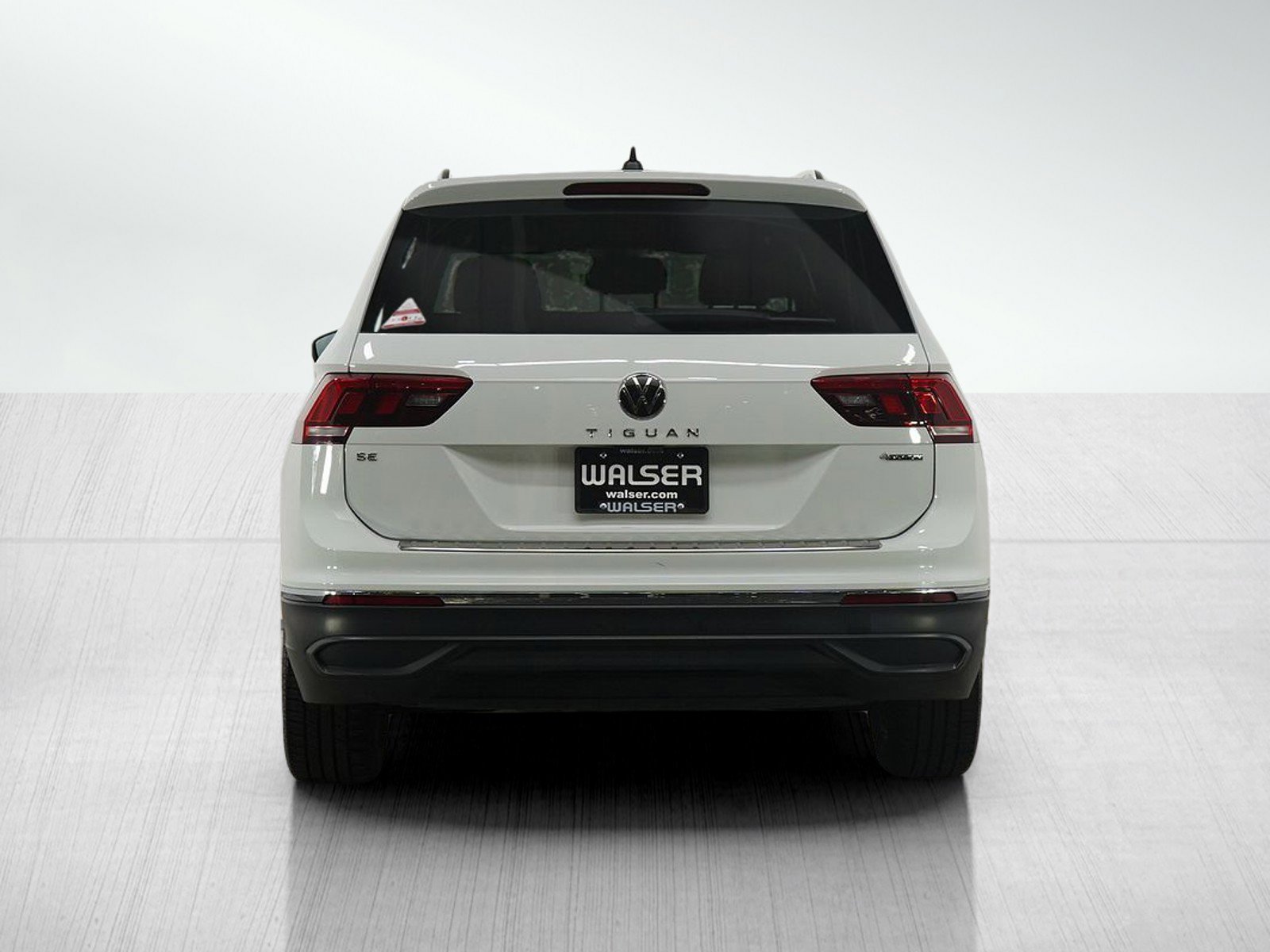 2024 Volkswagen Tiguan SE Wolfsburg Edition photo 4