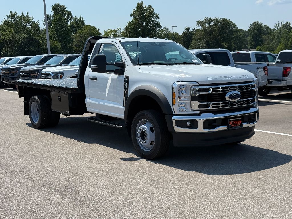 2025 Ford F-450 Super Duty Chassis Cab XL's photo