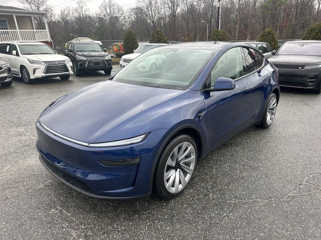 2026 Tesla Model Y Long Range's photo