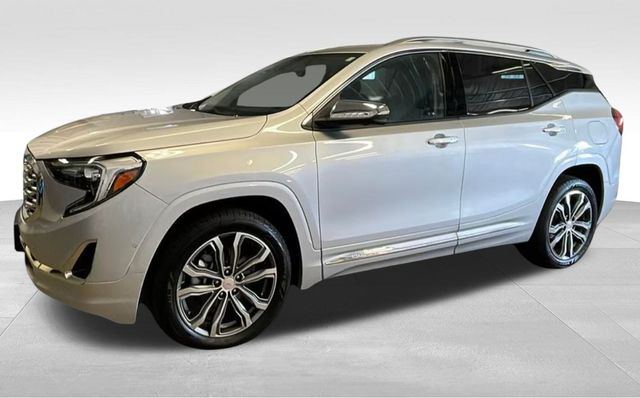 2020 GMC Terrain Denali's photo