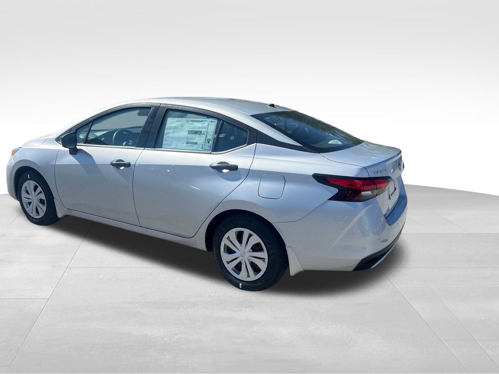 2025 Nissan Versa S photo 3