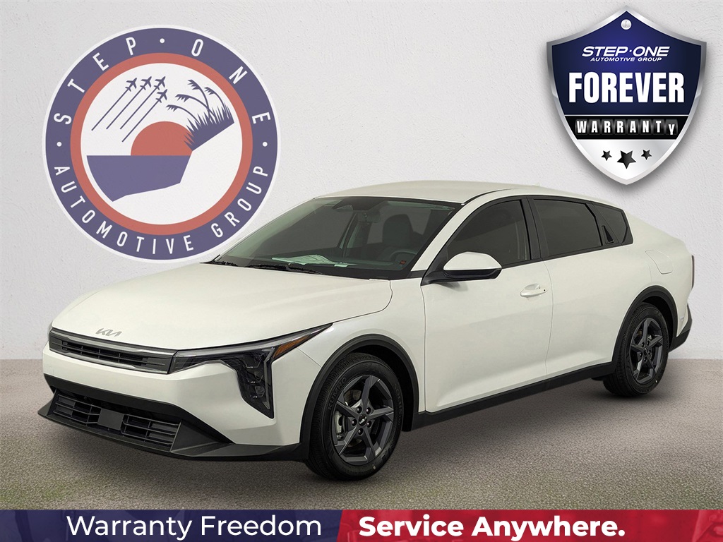 2025 Kia K4 LXS's photo