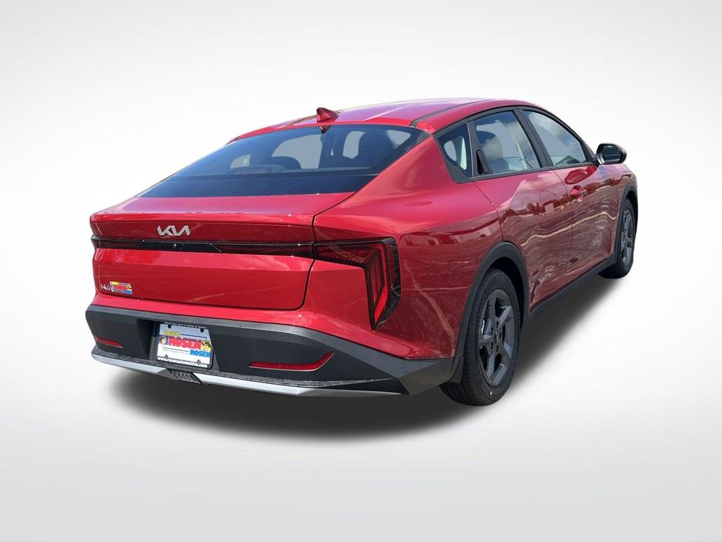 2025 Kia K4 LXS photo 5