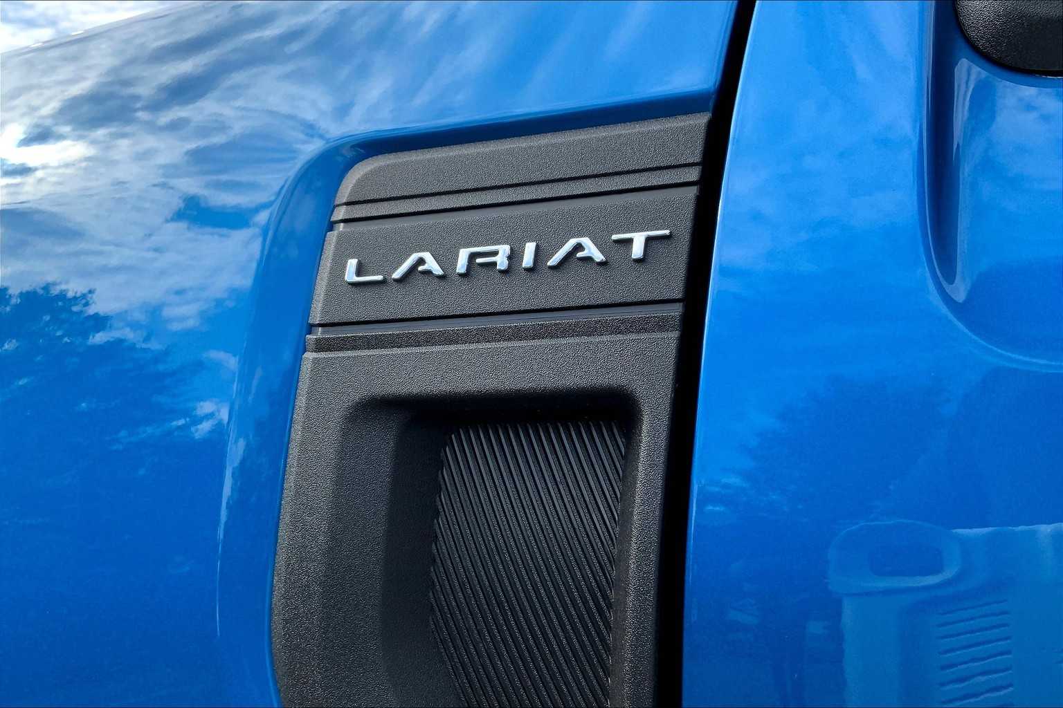 2025 Ford Maverick Lariat photo 12