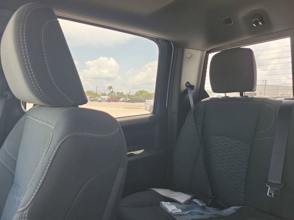 2025 Ram 3500 Tradesman photo 8