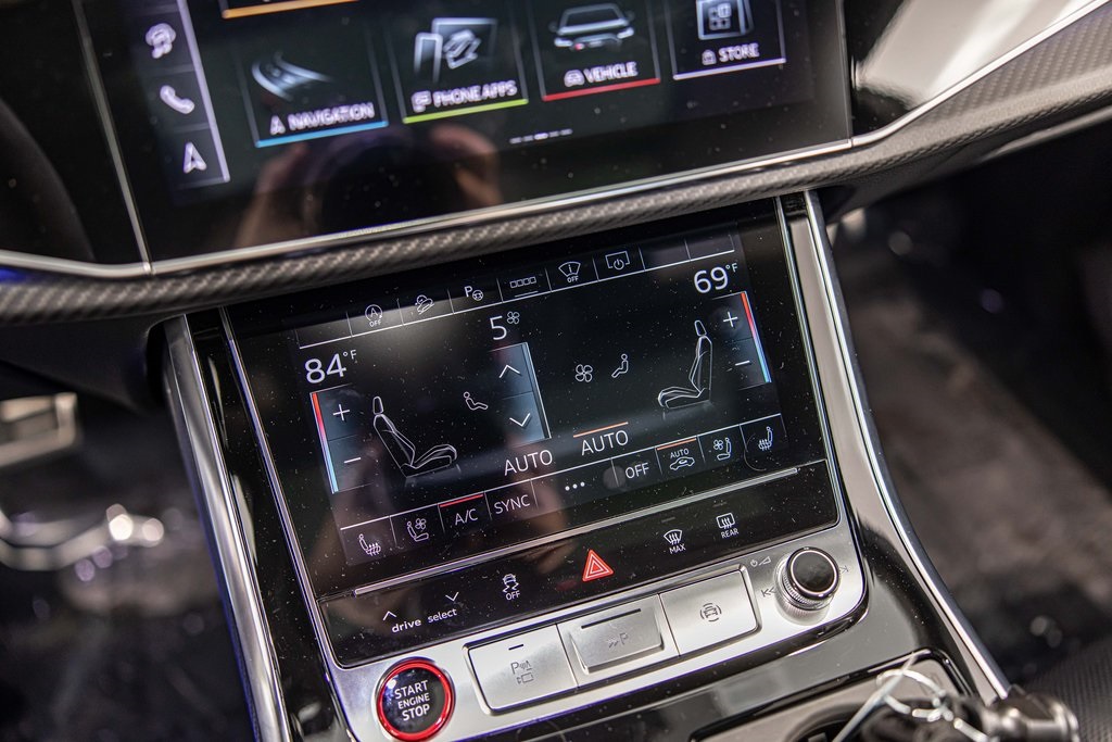 2025 AUDI RS Q8 - Image 28