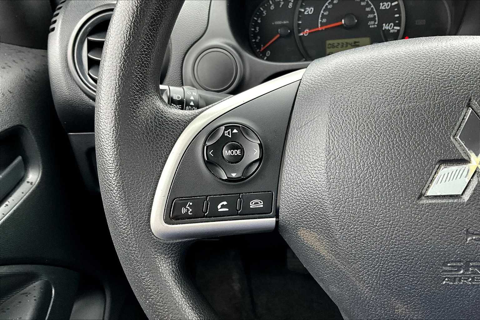 2022 Mitsubishi Mirage ES photo 22