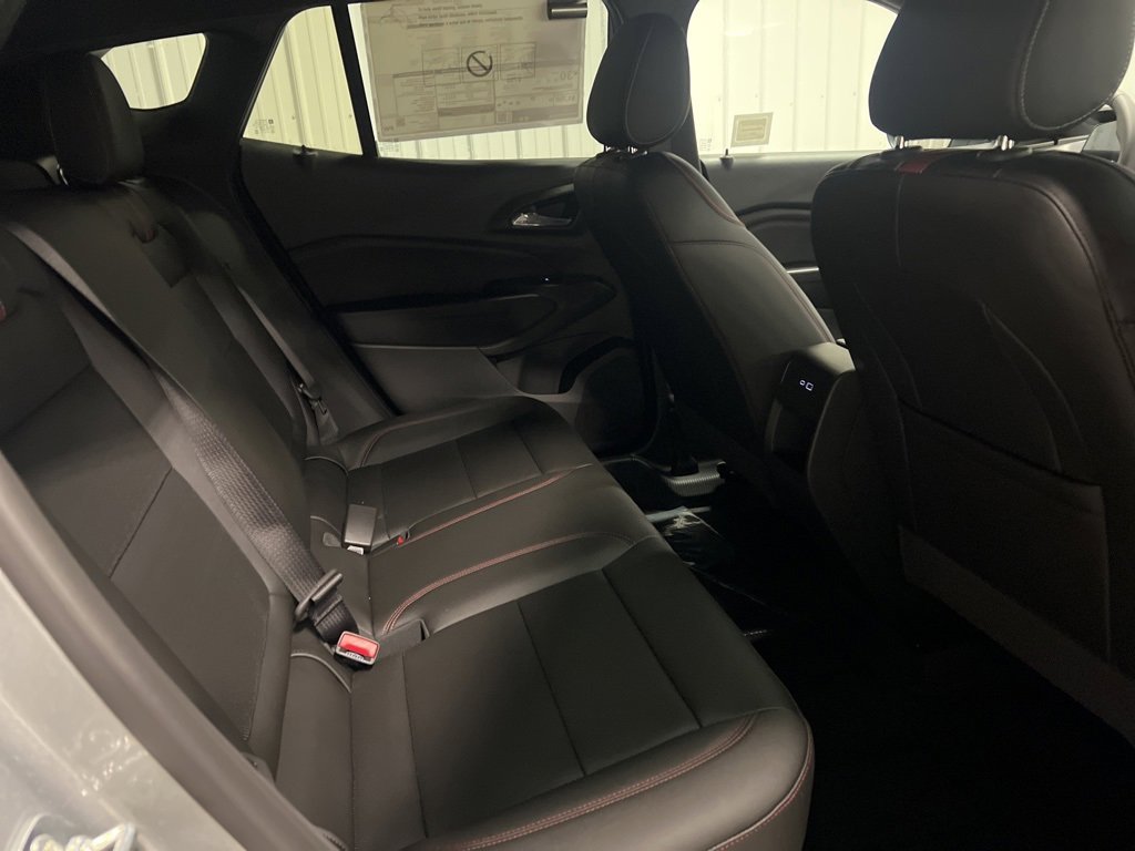 2025 Chevrolet Trax photo 8