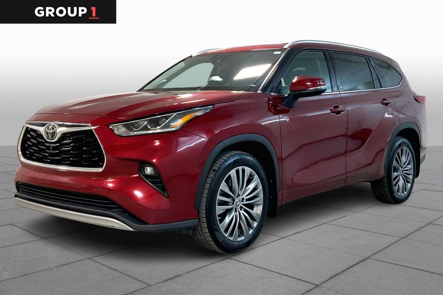 2021 Toyota Highlander Platinum's photo