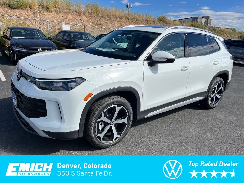2025 Volkswagen Tiguan SE's photo