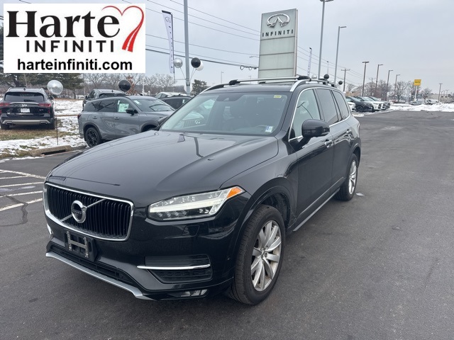 2016 Volvo XC90 Momentum's photo