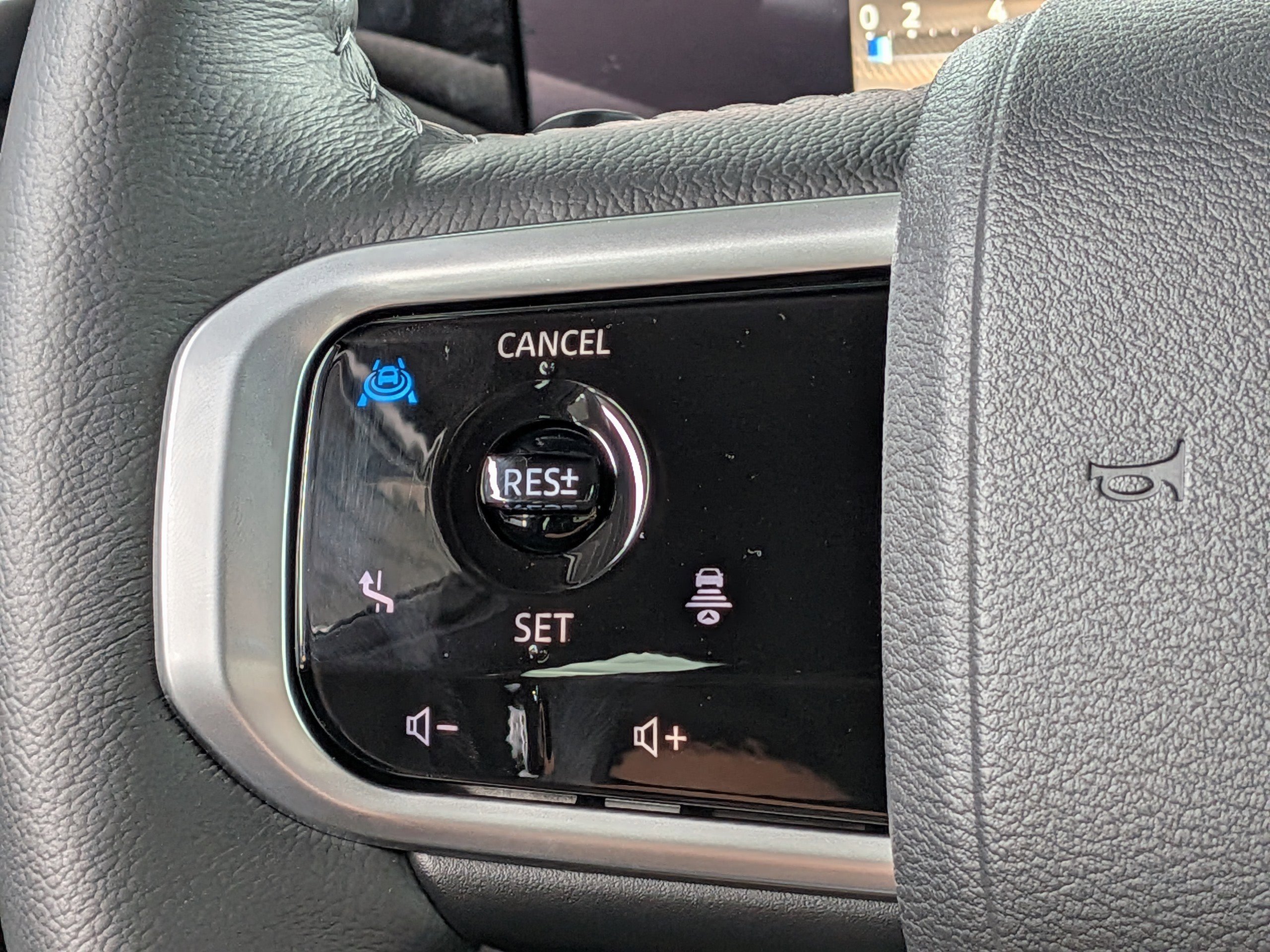 2026 Nissan Armada SL photo 23