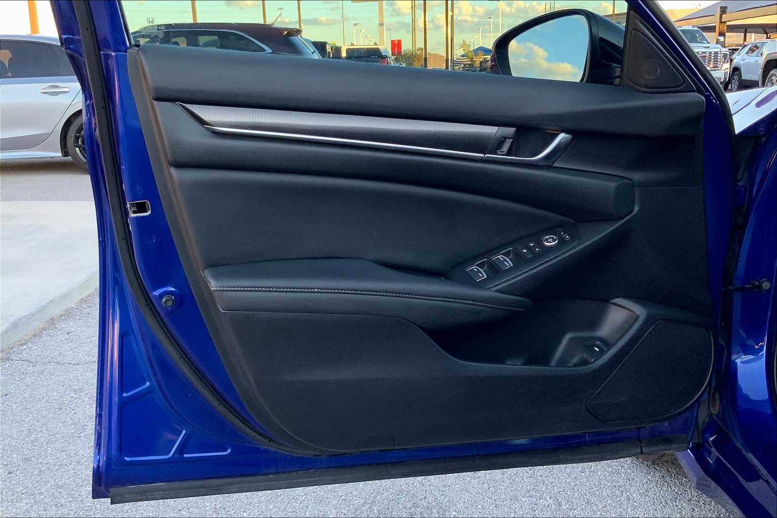 2022 Honda Accord Sport photo 21