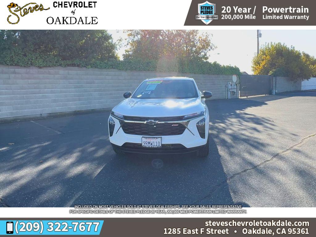 2025 Chevrolet Trax photo 4