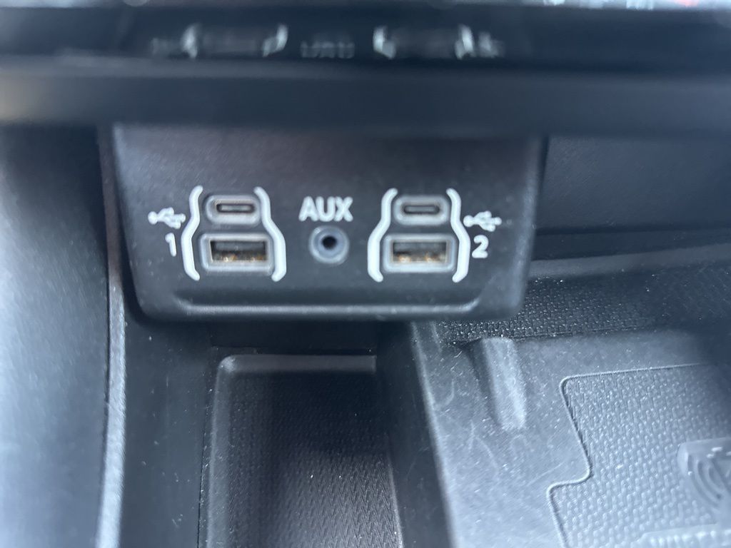 2022 Dodge Durango R/T photo 17