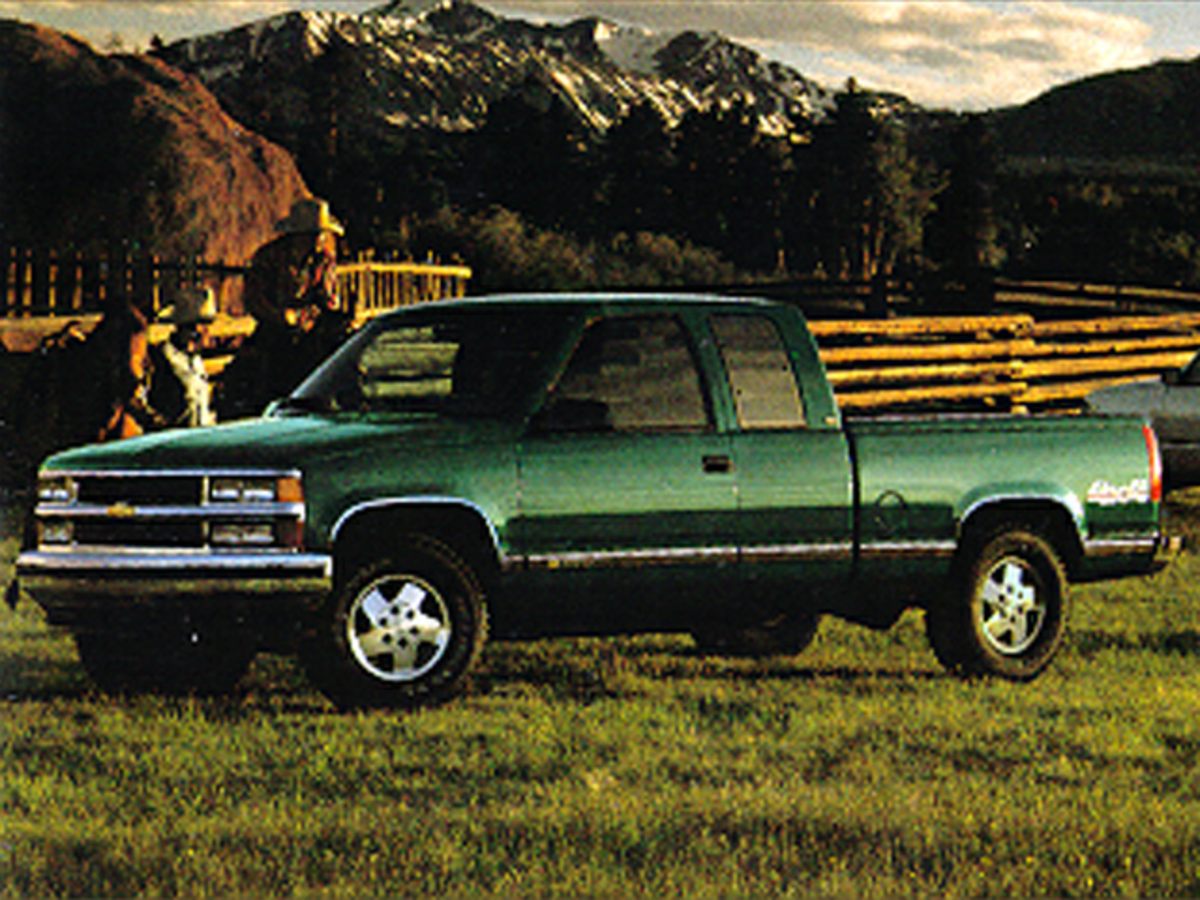 1995 Chevrolet GMT400's photo