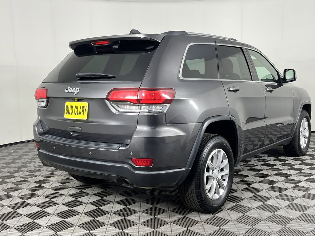 2021 Jeep Grand Cherokee Laredo E photo 3