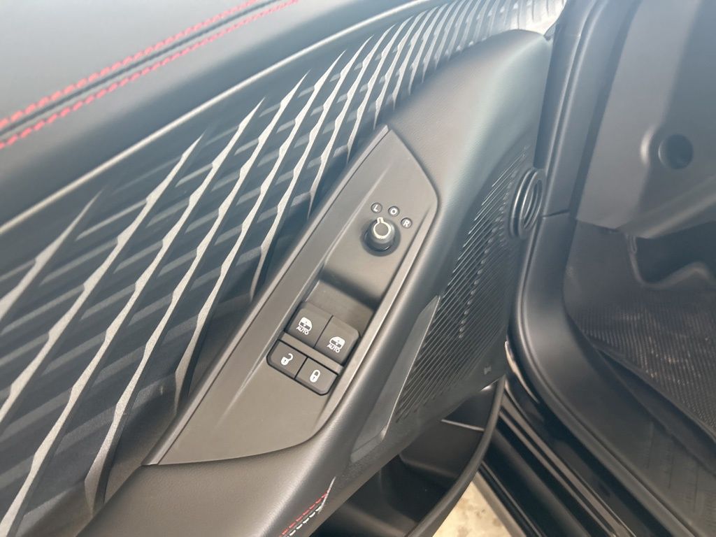 2025 Dodge Charger R/T photo 30