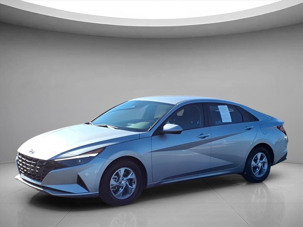 2023 Hyundai Elantra SE