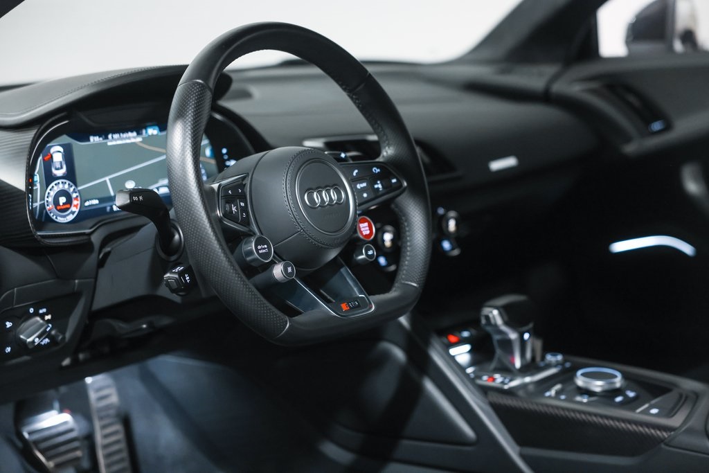 2017 Audi R8 5.2 V10 Plus Coupe photo 28