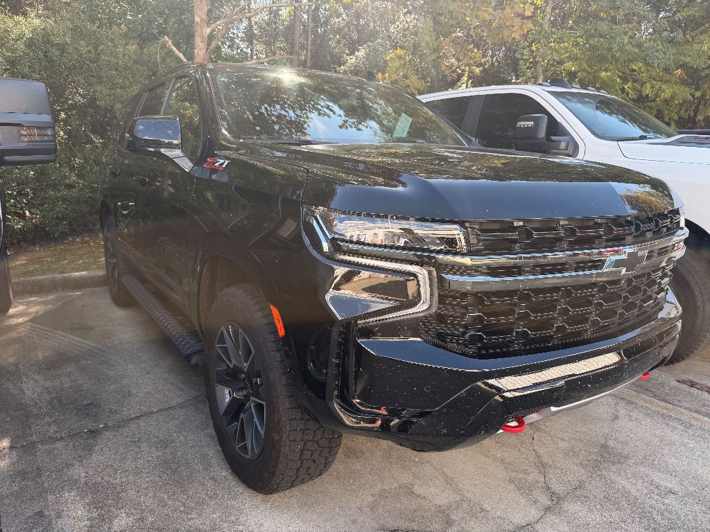 2022 Chevrolet Tahoe Z71 photo 2