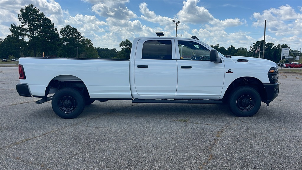 2025 Ram 2500 Tradesman photo 8