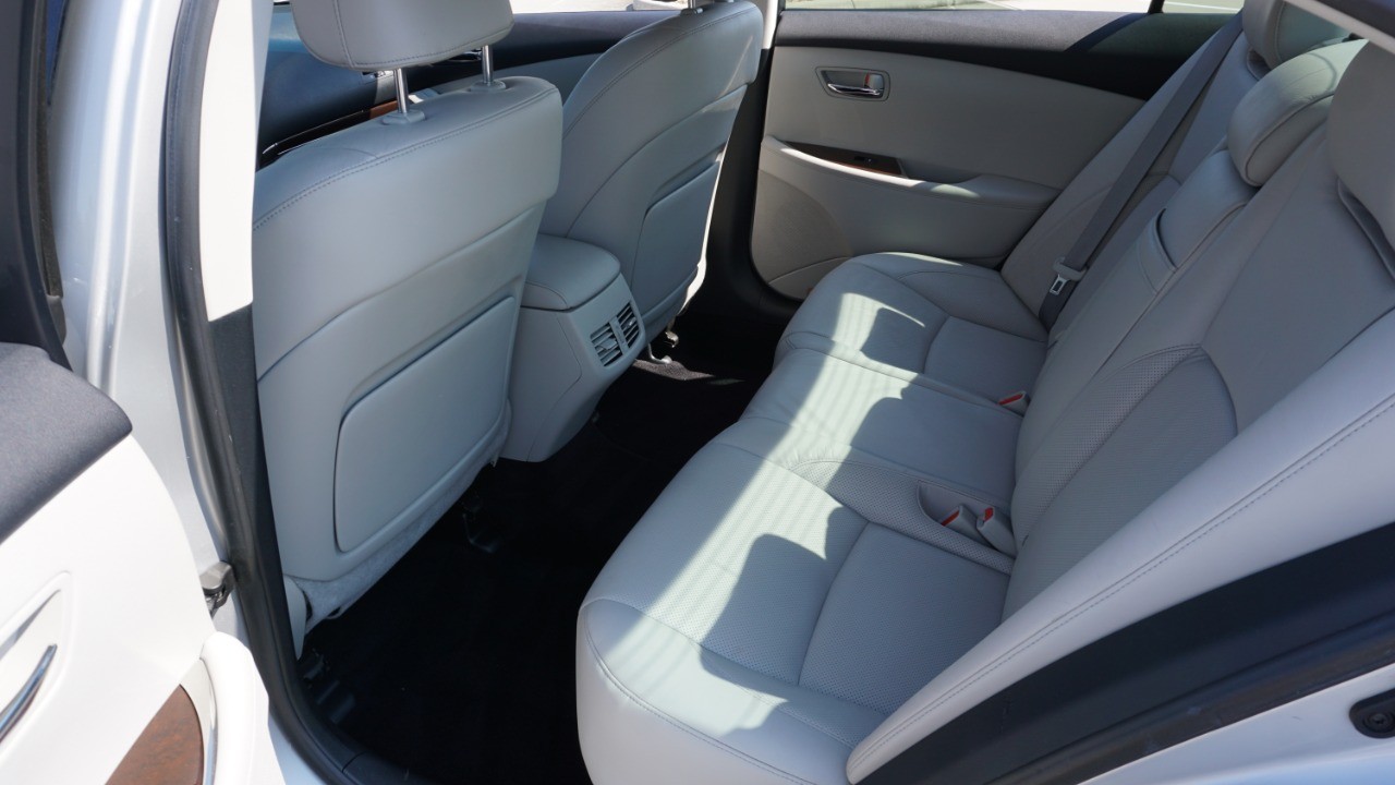 2010 Lexus ES 350 photo 30