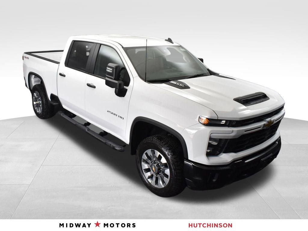2026 Chevrolet Silverado HD Custom's photo